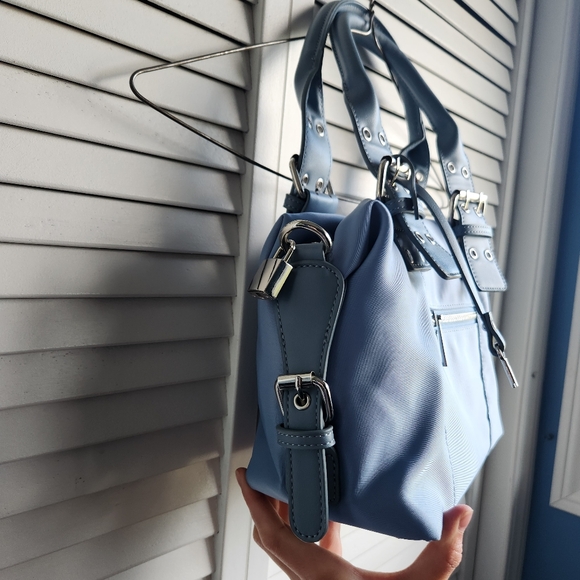 Nunoo Shoulder Bag - Picture 2 of 4